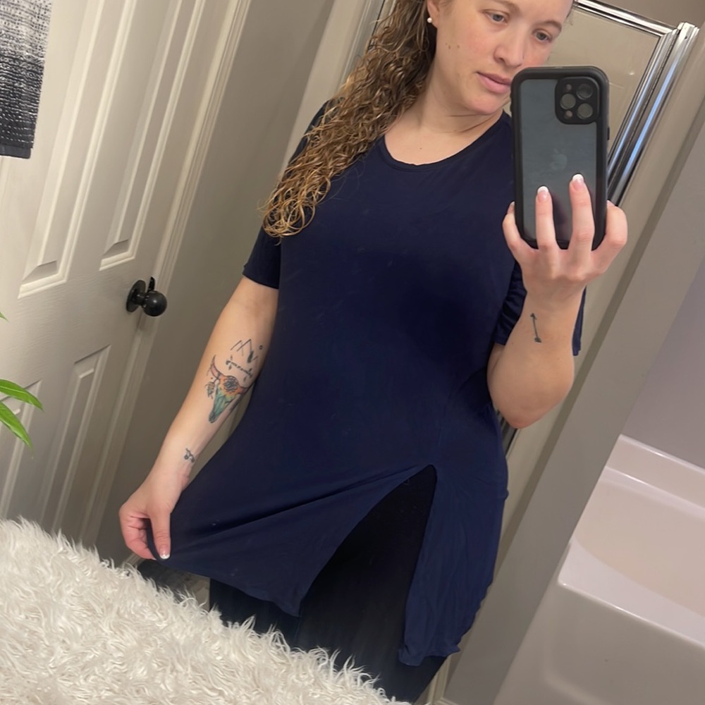 Fabletics navy blue shirt